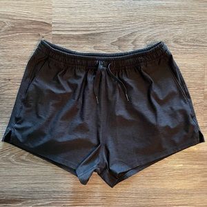 Outdoor Voices Sunday 3” Short - size S